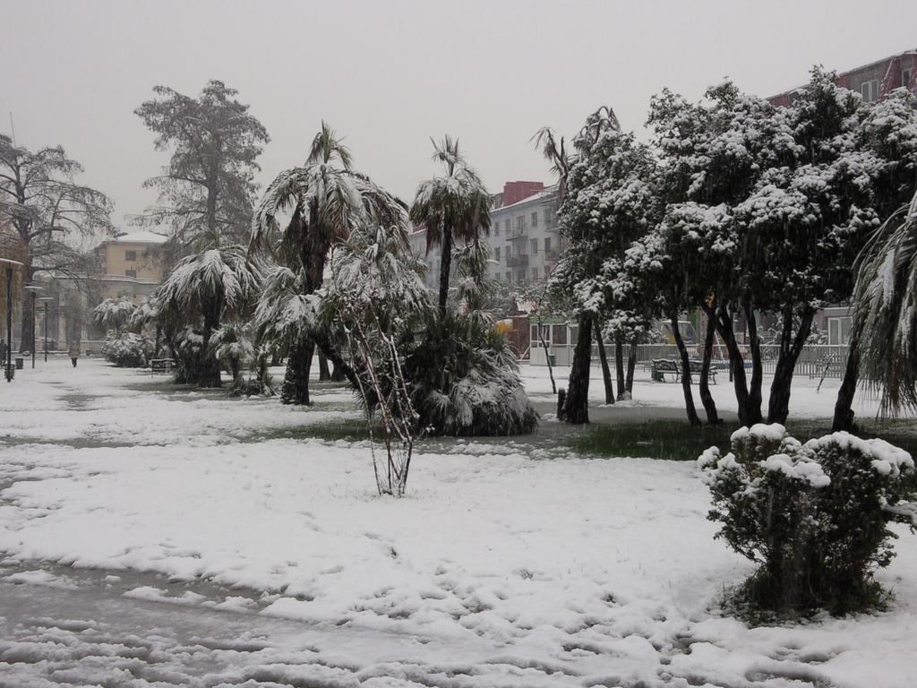 Appartament Gorgiladze Batumi Ruang foto